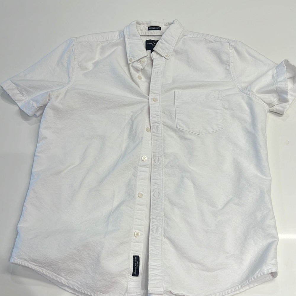 American Eagle men’s short sleeve buttondown